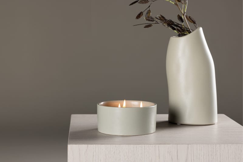 Douglas Doftljus - Ljusgrå - Inredning & dekor - Ljus & dofter - Stearinljus - Doftljus