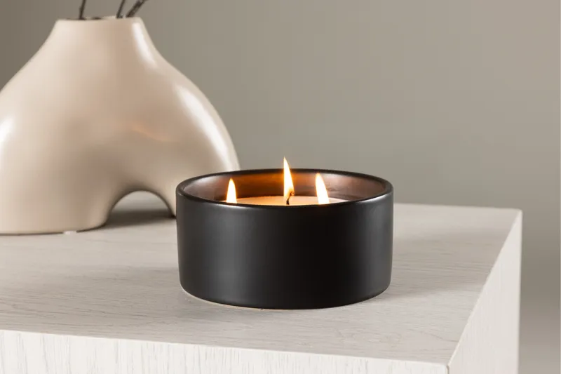 Douglas Doftljus - Svart - Inredning & dekor - Ljus & dofter - Stearinljus - Doftljus