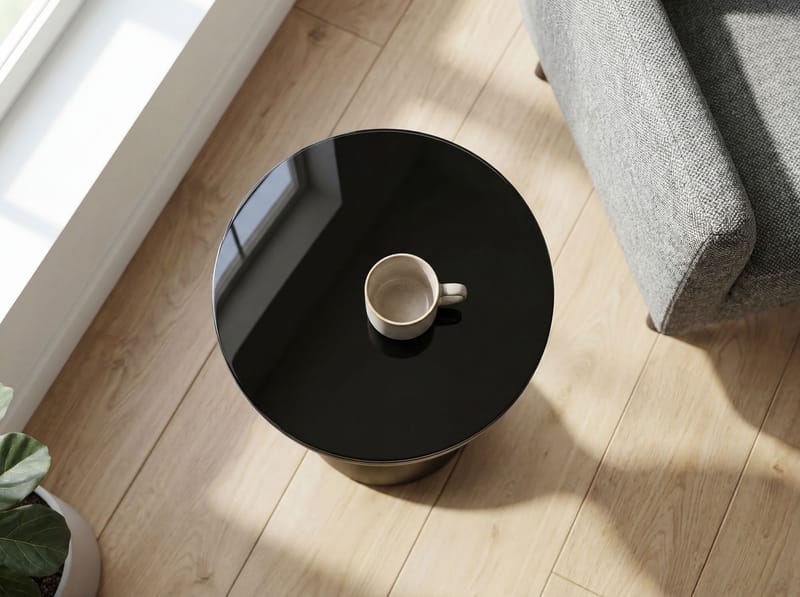 Relvik Runt sidobord 23 cm i metall och glas - Svart - Inredning & dekor - Dekor & inredningsdetaljer