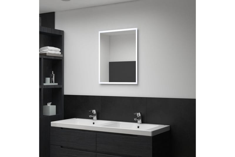 Badrumsspegel LED 50x60 cm - Silver - Inredning & dekor - Speglar - Badrumsspegel