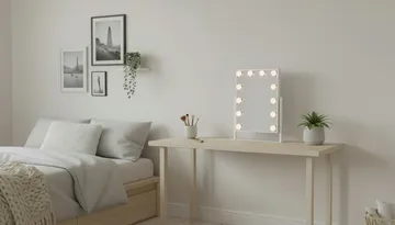 Glow Liten Sminkspegel på fot 36,5 cm med LED Belysning/Lampor Holywood spegel - Vit - Inredning & dekor - Speglar - Sminkspegel