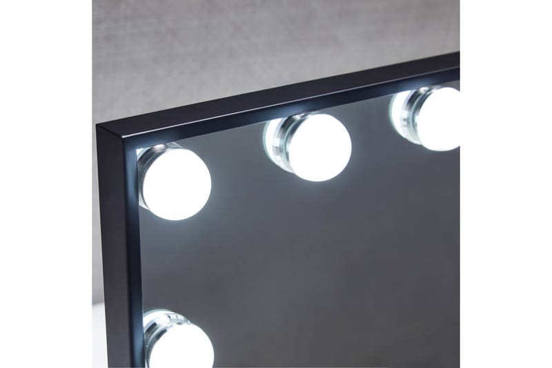 Pamela Sminkspegel på fot med LED-belysning 8,5x47,4 cm Svar - Badrumstillbehör - Sminkspegel