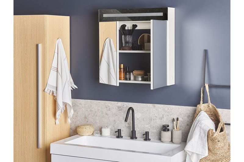 CHACURRA Badrumsskåp 60 cm Spegel med LED-belysning Vit - Inredning & dekor - Speglar - Spegelmöbler - Spegelskåp