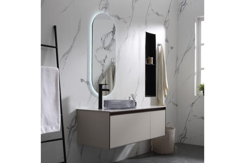 Olivia Oval LED-spegel med antifog-funktion 45x110cm Silver - Inredning & dekor - Speglar - Väggspegel