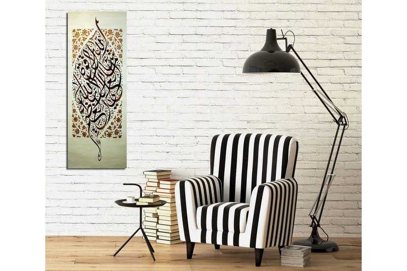 Canvastavla 30x80 cm - Elegant kalligrafi med blommönster i bakgrunden - Mörkbrun / Vit / Röd - Inredning & dekor - Tavlor & konst - Canvastavla