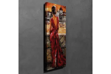 Canvastavla 30x80 cm - Kvinna i röd klänning som blickar ut över en stad vid solnedgången - Röd / Orange / Beige - Inredning & dekor - Tavlor & konst - Canvastavla