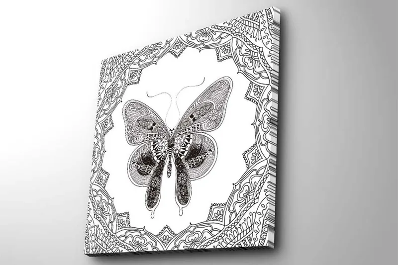 Canvastavla 45x45 cm - Detaljerad fjäril omgiven av ornamentala mönster - Svart / Vitt - Inredning & dekor - Tavlor & konst - Canvastavla