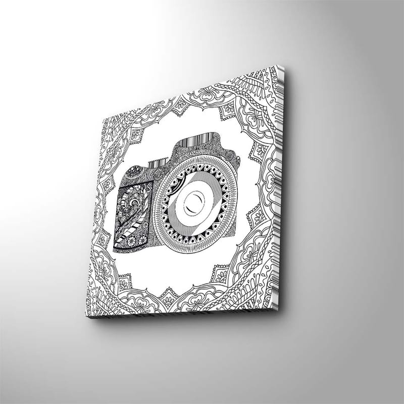 Canvastavla 45x45 cm - Detaljerad illustration av en kamera omgiven av ornamentala mönster - Svart / Vitt - Inredning & dekor - Tavlor & konst - Canvastavla
