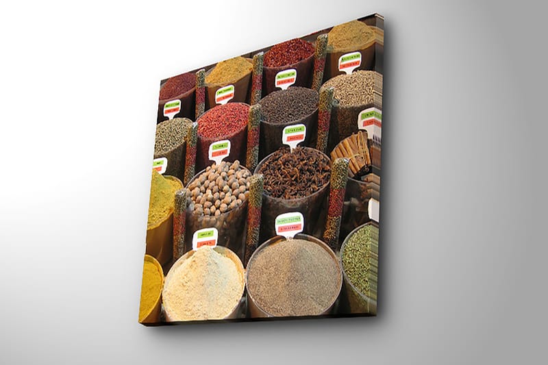 Canvastavla 45x45 cm - Färgglada kryddburkar i en marknadsställning - Röd / Gul / Brun - Inredning & dekor - Tavlor & konst - Canvastavla
