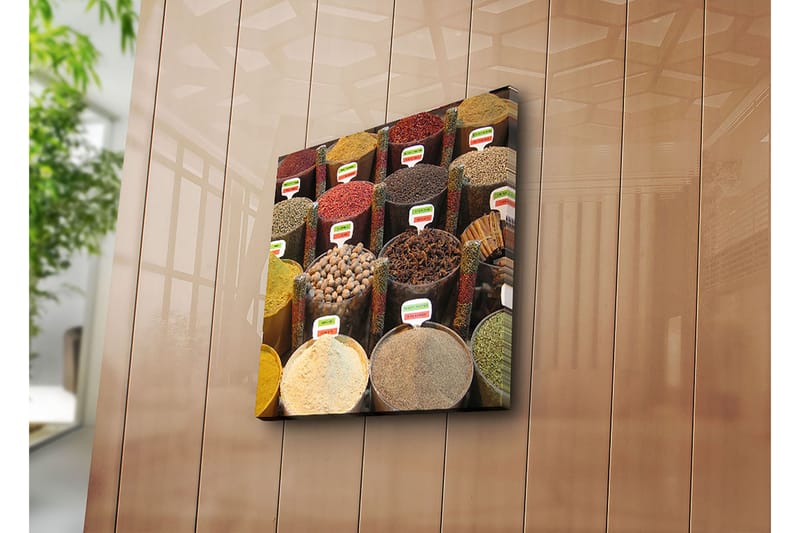 Canvastavla 45x45 cm - Färgglada kryddburkar i en marknadsställning - Röd / Gul / Brun - Inredning & dekor - Tavlor & konst - Canvastavla