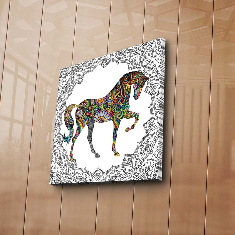 Canvastavla 45x45 cm - Färgglatt hästmotiv med mönster och detaljer - Röd / Grön / Blå - Inredning & dekor - Tavlor & konst - Canvastavla