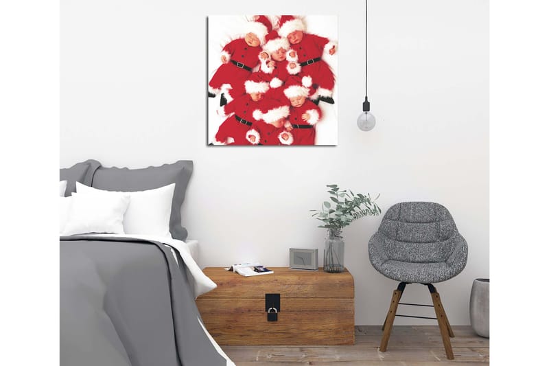 Canvastavla 45x45 cm - Lekfull samling av barn i tomtedräkter - Röd / Vit - Inredning & dekor - Tavlor & konst - Canvastavla