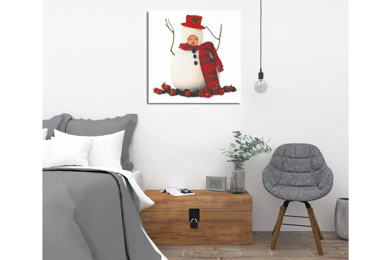 Canvastavla 45x45 cm - Snögubbe med röd hatt och scarf, omgiven av tomtar, Vit / Röd / Svart