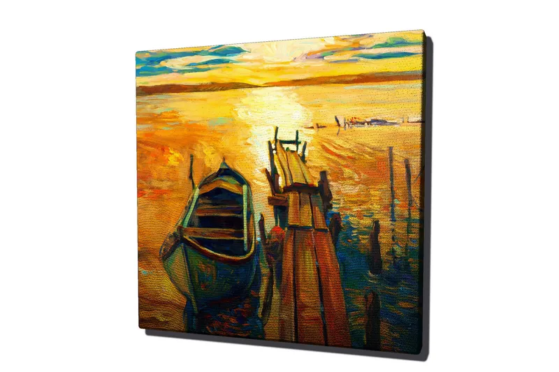 Canvastavla 45x45 cm - Solnedgång över en stilla sjö med en båt vid en brygga - Guld / Blå / Grön - Inredning & dekor - Tavlor & konst - Canvastavla