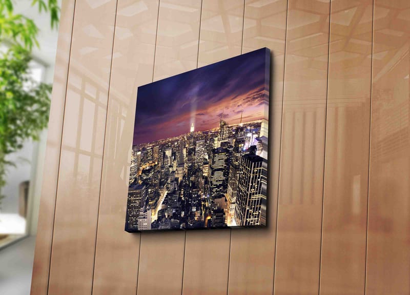 Canvastavla 45x45 cm - Storslagen vy över en stad i skymning med glittrande ljus - Mörkblå / Lila / Guld - Inredning & dekor - Tavlor & konst - Canvastavla