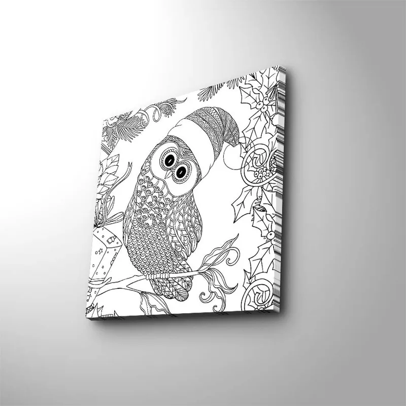 Canvastavla 45x45 cm - Uggla med tomteluva omgiven av juldekorationer, Svart / Vitt