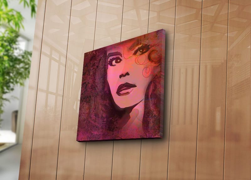Canvastavla 45x45 cm - Porträtt av en kvinna med uttrycksfulla drag - Mörkröd / Lila / Rosa - Inredning & dekor - Tavlor & konst - Canvastavla