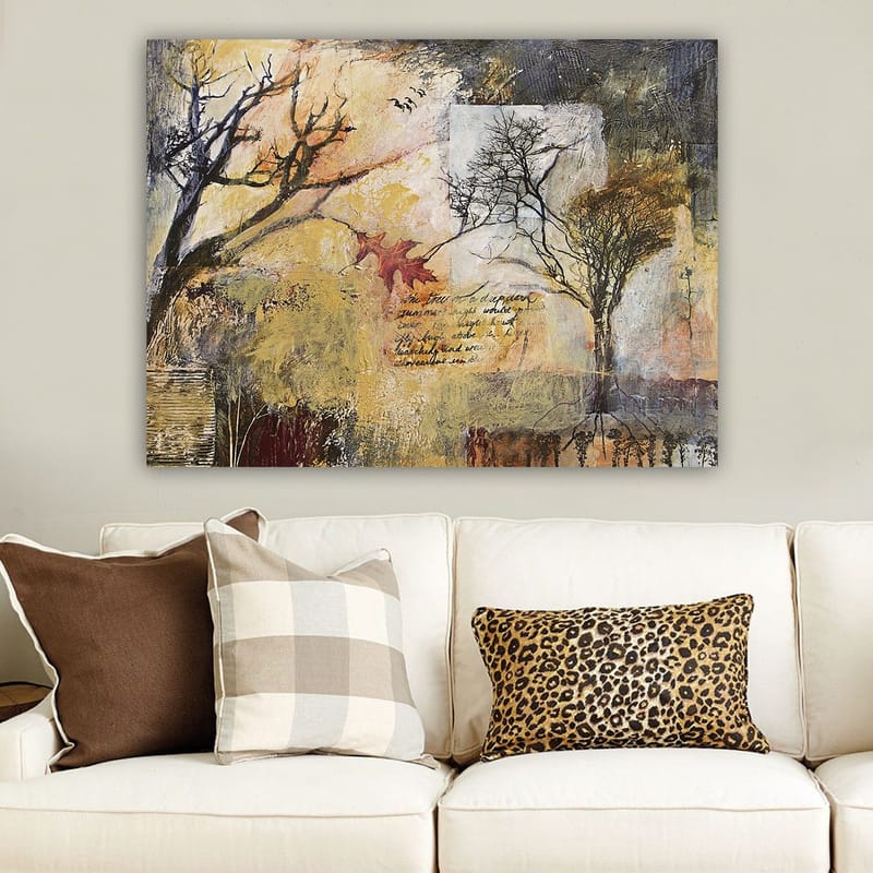 Canvastavla 70x100 cm - Abstrakt skildring av träd i höstlandskap med inslag av text och färgglada löv - Guld / Brun / Svart - Inredning & dekor - Tavlor & konst - Canvastavla