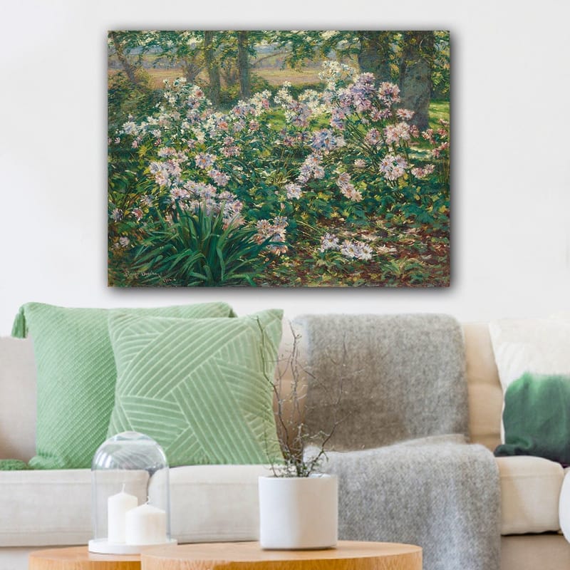 Canvastavla 70x100 cm - Blomstrande trädgård med färgglada blommor i en grönskande miljö - Grön / Rosa / Vit - Inredning & dekor - Tavlor & konst - Canvastavla