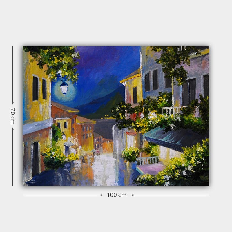 Canvastavla 70x100 cm - Charmig gränd med färgglada hus och en måne som lyser över landskapet - Gult / Blått / Grönt - Inredning & dekor - Tavlor & konst - Canvastavla