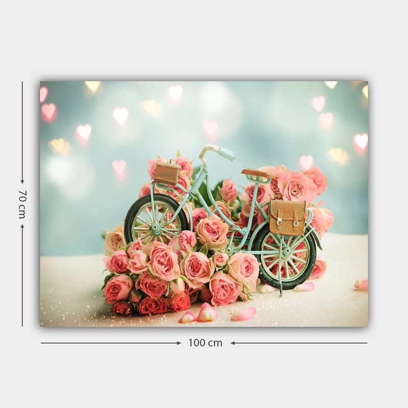 Canvastavla 70x100 cm - Cykel omgiven av rosa rosor i en romantisk och drömlik miljö - Rosa / Mintgrön / Svart - Inredning & dekor - Tavlor & konst - Canvastavla