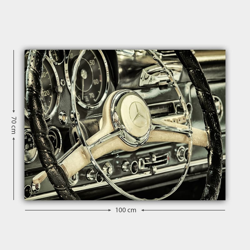 Canvastavla 70x100 cm - Detaljerad närbild av en klassisk bils ratt och instrumentpanel - Silver / Svart / Beige - Inredning & dekor - Tavlor & konst - Canvastavla