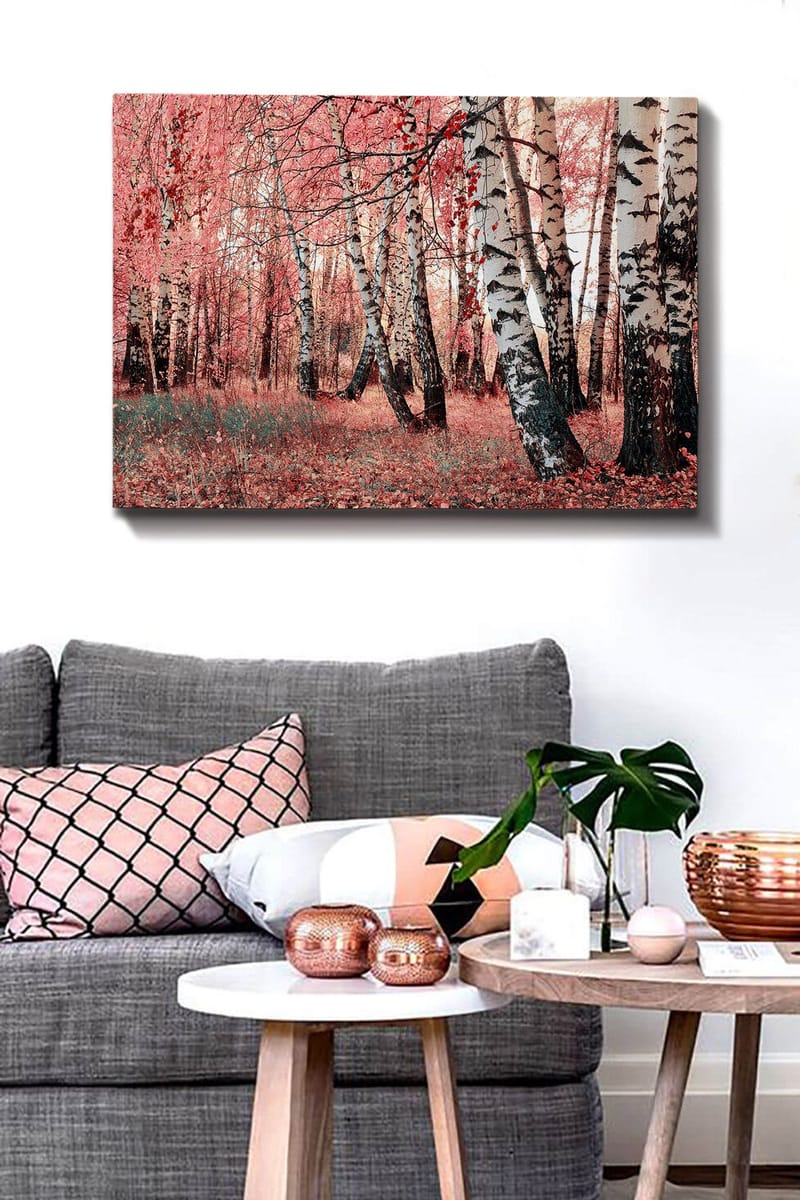 Canvastavla 70x100 cm - Drömlik skog med björkar omgivna av rosa och röda löv - Rosa / Vit / Svart - Inredning & dekor - Tavlor & konst - Canvastavla