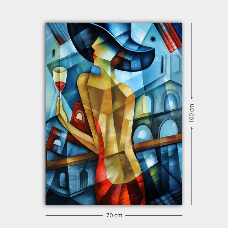 Canvastavla 70x100 cm - Elegant kvinna med ett glas vin i handen, klädd i en röd klänning och en stor hatt, står framför en stiliserad stadsbakgrund - Blå / Röd / Beige - Inredning & dekor - Tavlor & konst - Canvastavla