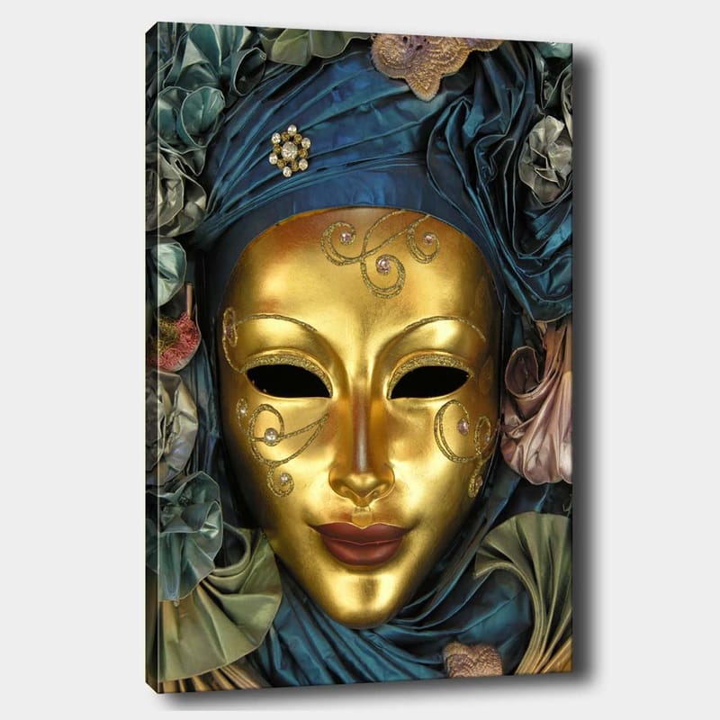 Canvastavla 70x100 cm - Elegant mask med gyllene yta och intrikata detaljer, omgiven av blå och gröna textilier - Guld / Blå / Grön - Inredning & dekor - Tavlor & konst - Canvastavla