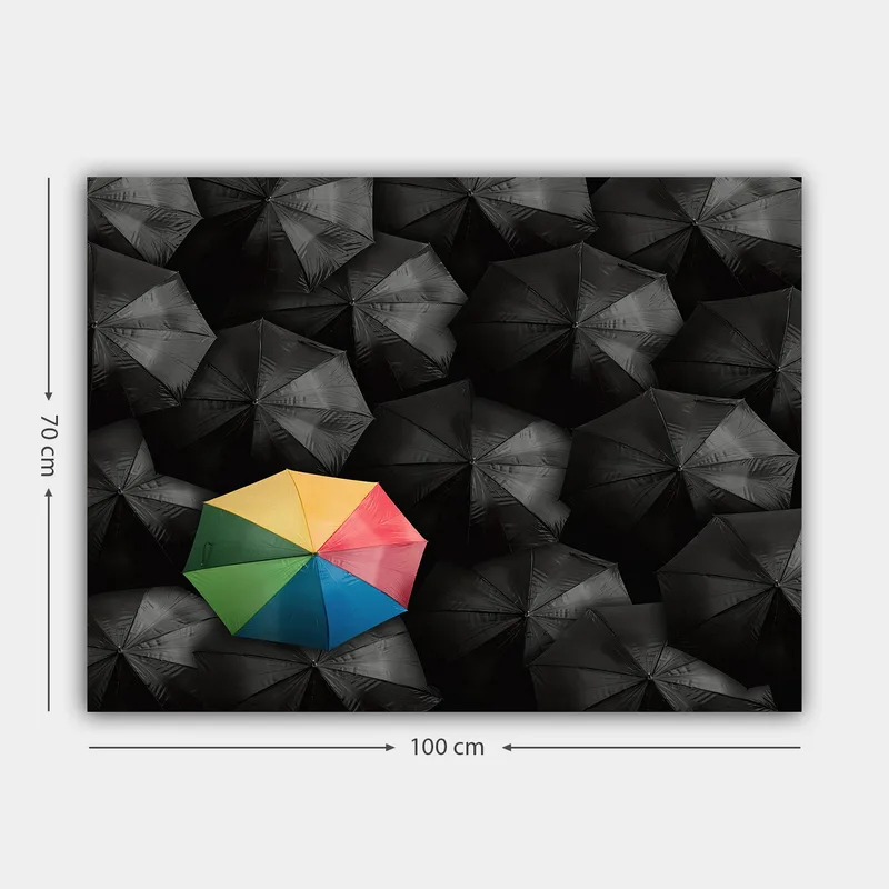 Canvastavla 70x100 cm - Ensam färgglad paraply bland en mängd svarta paraplyer - Svart / Gul / Röd - Inredning & dekor - Tavlor & konst - Canvastavla