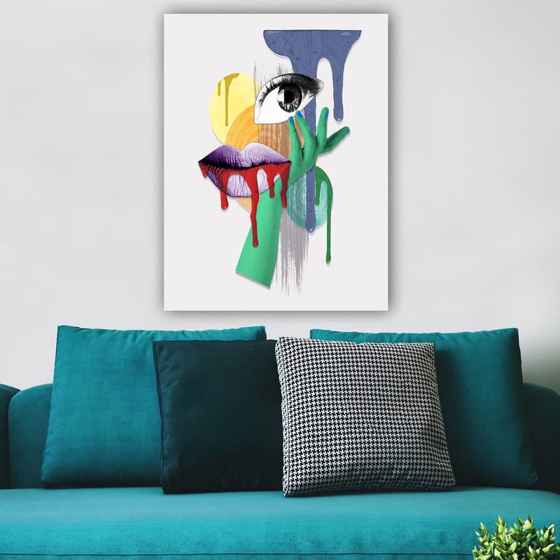 Canvastavla 70x100 cm - Ett surrealistiskt porträtt med en öga, läppar och en hand i livfulla färger - Grön / Lila / Röd - Inredning & dekor - Tavlor & konst - Canvastavla