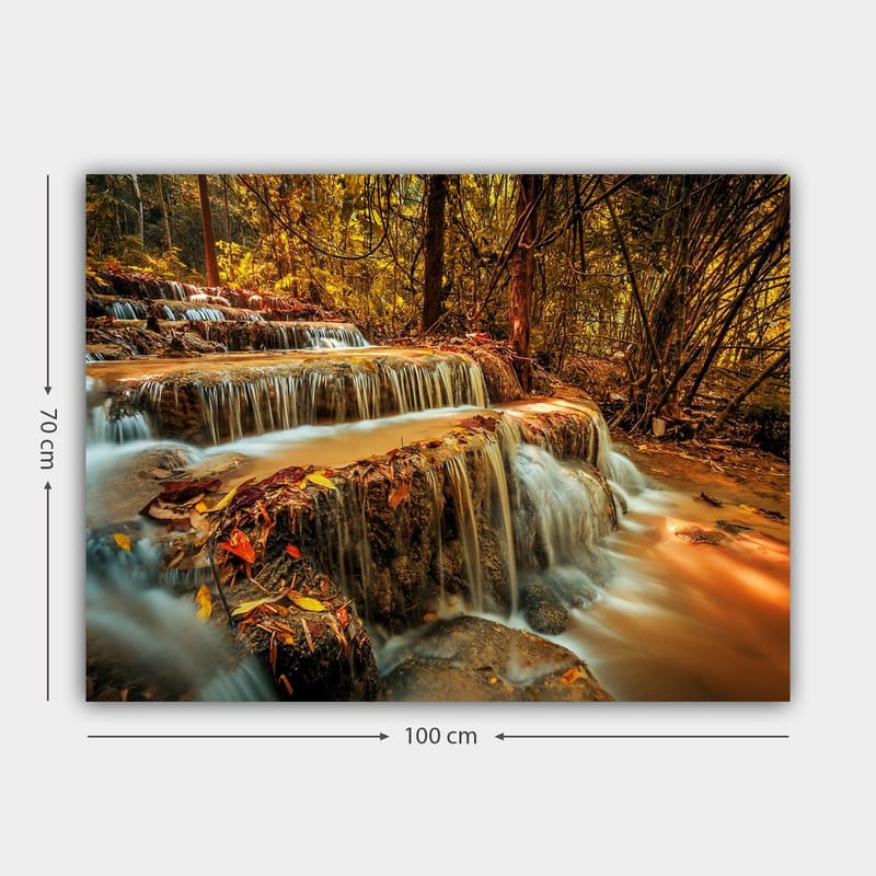 Canvastavla 70x100 cm - Ett vackert vattenfall som rinner ner för flera nivåer i en höstfärgad skog - Guld / Brunt / Orange - Inredning & dekor - Tavlor & konst - Canvastavla