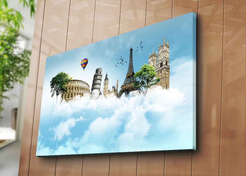 Canvastavla 70x100 cm - Fantasifull landskap med kända byggnader svävande bland moln - Blå / Grön / Vit - Inredning & dekor - Tavlor & konst - Canvastavla