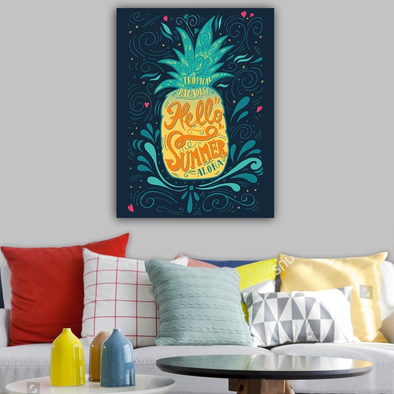 Canvastavla 70x100 cm - Färgglad ananas med texten Hello Summer som framhäver en tropisk känsla - Grön / Gul / Blå - Inredning & dekor - Tavlor & konst - Canvastavla
