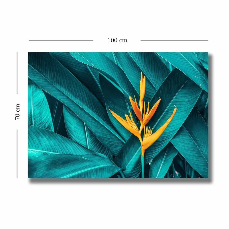 Canvastavla 70x100 cm - Färgglad blomma omgiven av stora, gröna blad - Turkos / Gul - Inredning & dekor - Tavlor & konst - Canvastavla