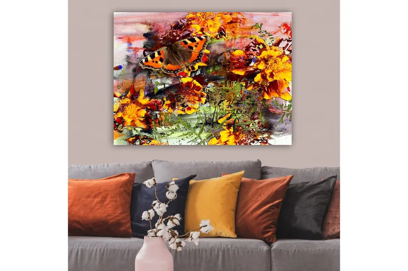 Canvastavla 70x100 cm - Färgglad fjäril som sitter på blommor i en livlig trädgård - Orange / Gult / Grönt - Inredning & dekor - Tavlor & konst - Canvastavla