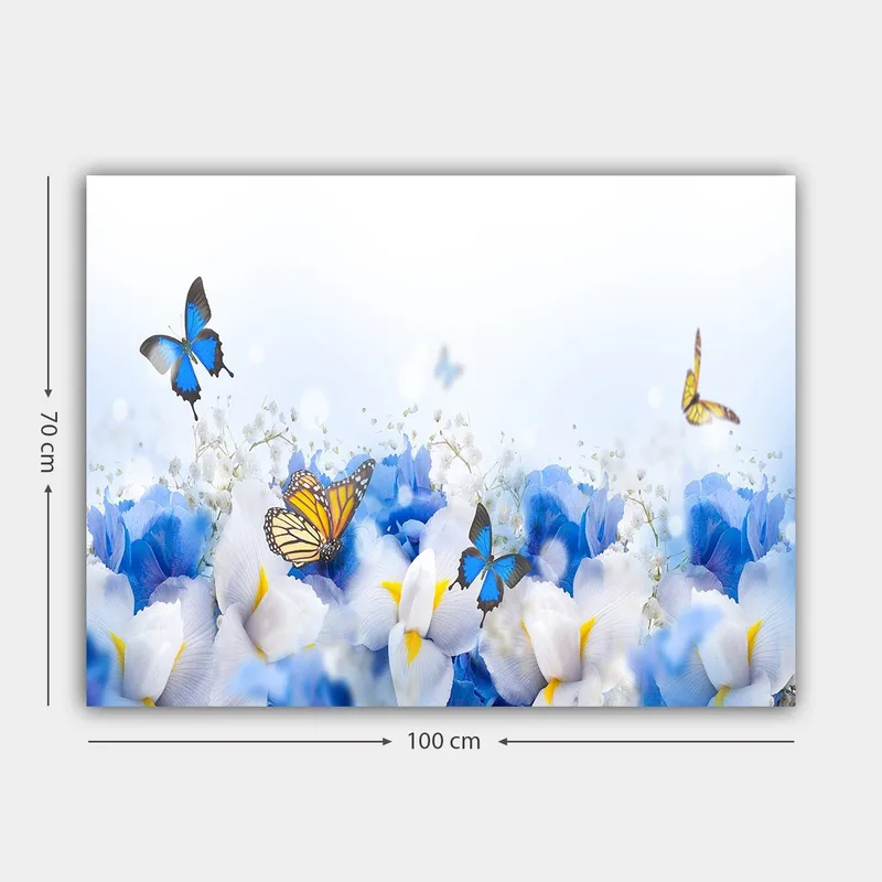 Canvastavla 70x100 cm - Färgglad komposition av fjärilar som svävar över vita och blå blommor - Blå / Vit / Gul - Inredning & dekor - Tavlor & konst - Canvastavla