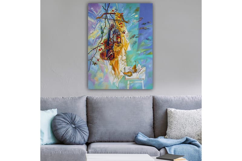 Canvastavla 70x100 cm - Färgglad stilleben med kläder hängande på en galge, omgiven av frukt och blommor - Gul / Blå / Grön - Inredning & dekor - Tavlor & konst - Canvastavla