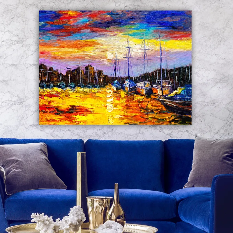 Canvastavla 70x100 cm - Färgstark hamnscen med segelbåtar som reflekteras i vattnet under en solnedgång - Guld / Blå / Orange - Inredning & dekor - Tavlor & konst - Canvastavla