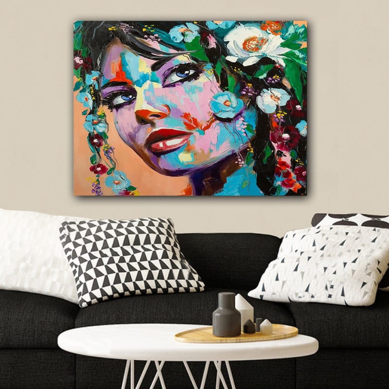Canvastavla 70x100 cm - Färgstark porträttmålning av en kvinna med blommor i håret - Blå / Röd / Grön - Inredning & dekor - Tavlor & konst - Canvastavla