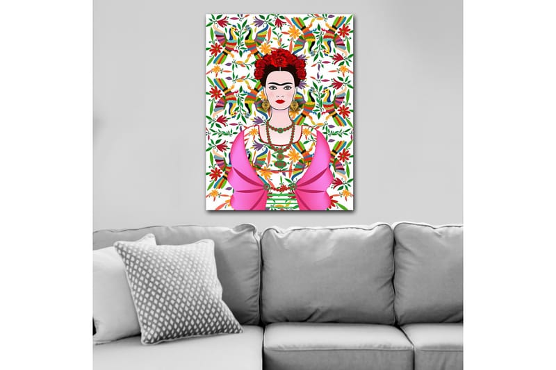 Canvastavla 70x100 cm - Färgstark porträtt av en kvinna med traditionell mexikansk klädsel och blommor i håret, omgiven av en livlig bakgrund med fåglar och blommor - Rosa / Grön / Röd - Inredning & dekor - Tavlor & konst - Canvastavla