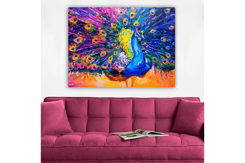 Canvastavla 70x100 cm - Färgstark påfågel med utspridda fjädrar som skapar en dramatisk effekt - Blå / Lila / Gul - Inredning & dekor - Tavlor & konst - Canvastavla