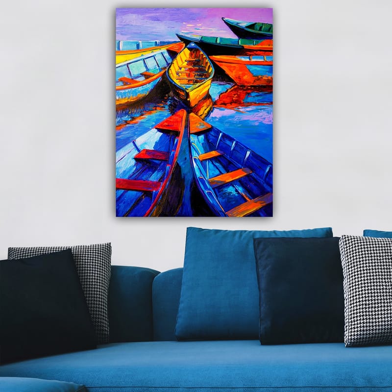 Canvastavla 70x100 cm - Flera färgglada båtar som ligger i en samling vid vattenytan - Blå / Orange / Gul - Inredning & dekor - Tavlor & konst - Canvastavla