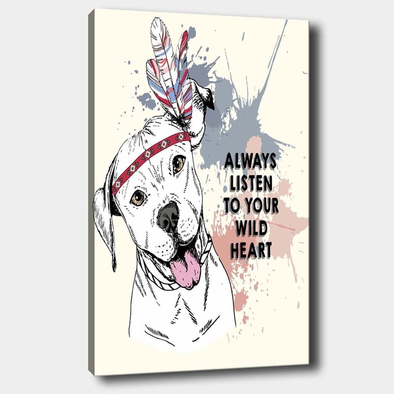 Canvastavla 70x100 cm - Glad hund med fjädrar och en band runt huvudet som uppmanar till att lyssna på sitt vilda hjärta, Vit / Röd / Blå