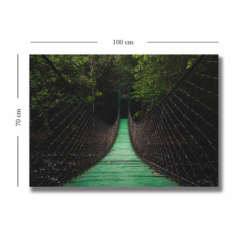 Canvastavla 70x100 cm - Hängbro som sträcker sig genom en grönskande skog - Grön / Svart - Inredning & dekor - Tavlor & konst - Canvastavla