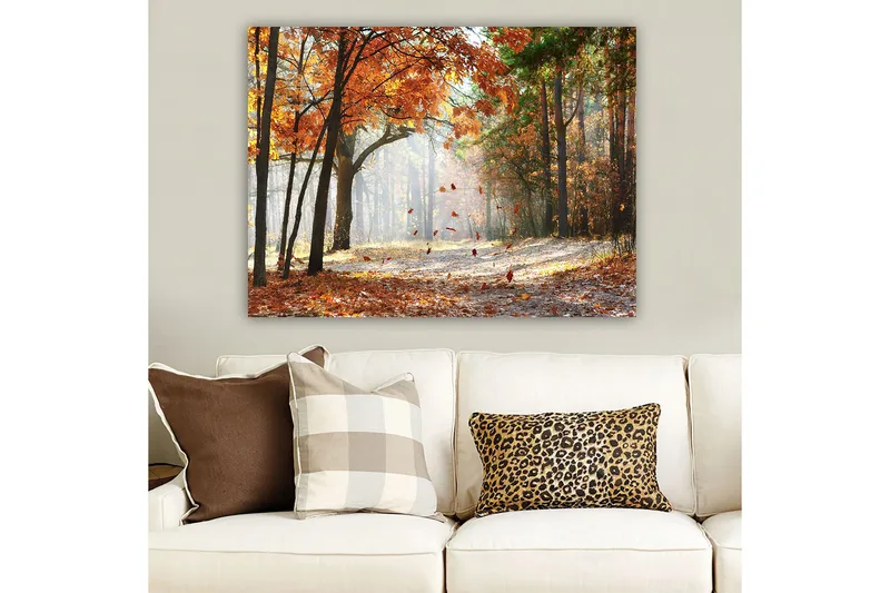 Canvastavla 70x100 cm - Höstskogslandskap med fallande löv i varma färger - Orange / Brun / Grön - Inredning & dekor - Tavlor & konst - Canvastavla