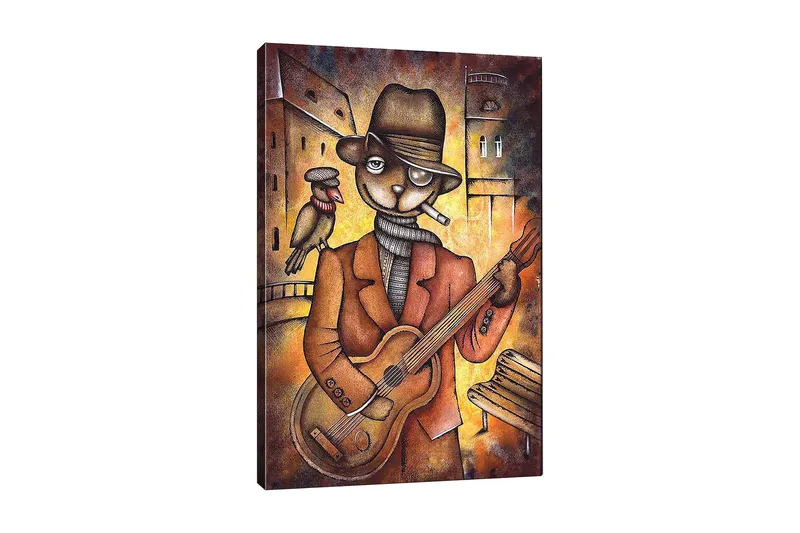 Canvastavla 70x100 cm - Kattklädd musiker spelar gitarr med en fågel på axeln i en stadsmiljö, Brun / Orange / Beige