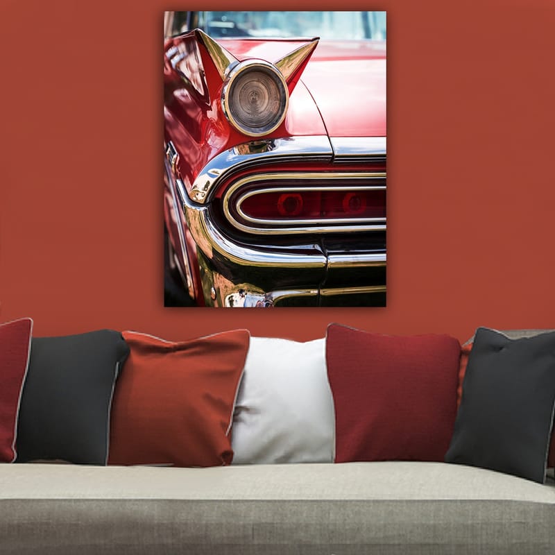 Canvastavla 70x100 cm - Klassisk bil med en distinkt röd färg och glänsande kromdetaljer - Röd / Krom (silver) - Inredning & dekor - Tavlor & konst - Canvastavla