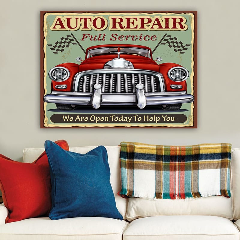 Canvastavla 70x100 cm - Klassisk röd bil med en kromad grill och racingflaggor i bakgrunden - Röd / Krom (silver) / Grön - Inredning & dekor - Tavlor & konst - Canvastavla