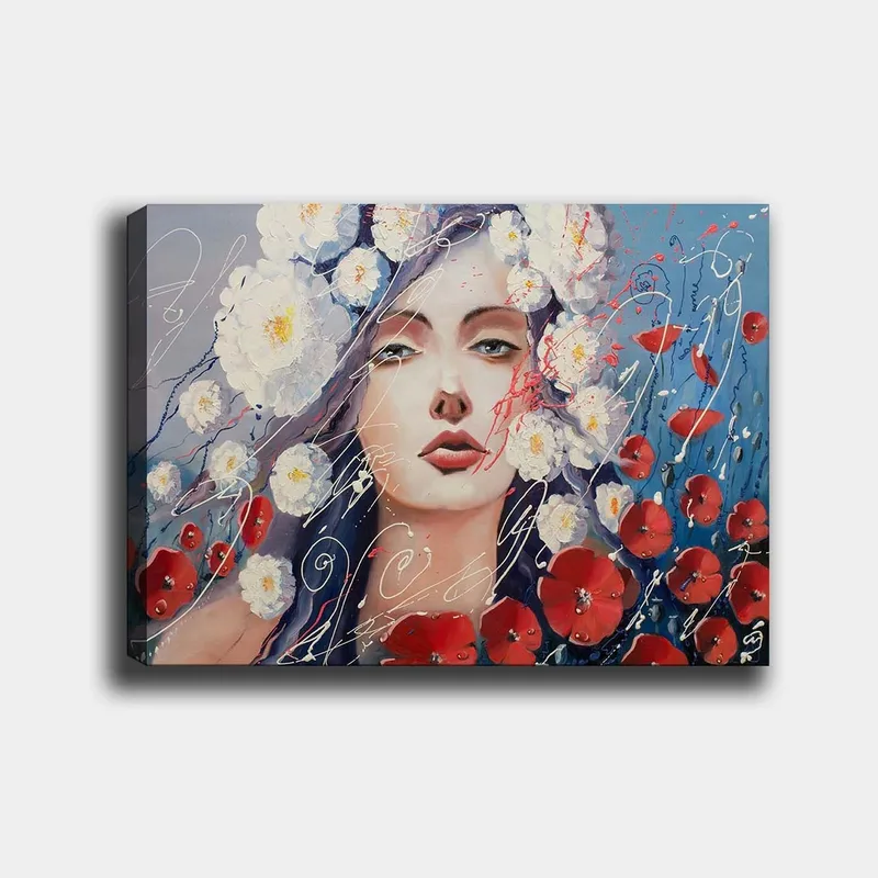 Canvastavla 70x100 cm - Kvinna med blommor i håret, omgiven av röda blommor och en blå bakgrund, Vit / Röd / Blå